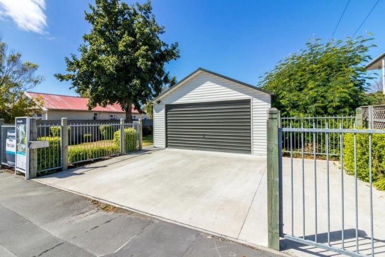 Photo of property in 12 Beckford Road, Saint Martins, Christchurch, 8022