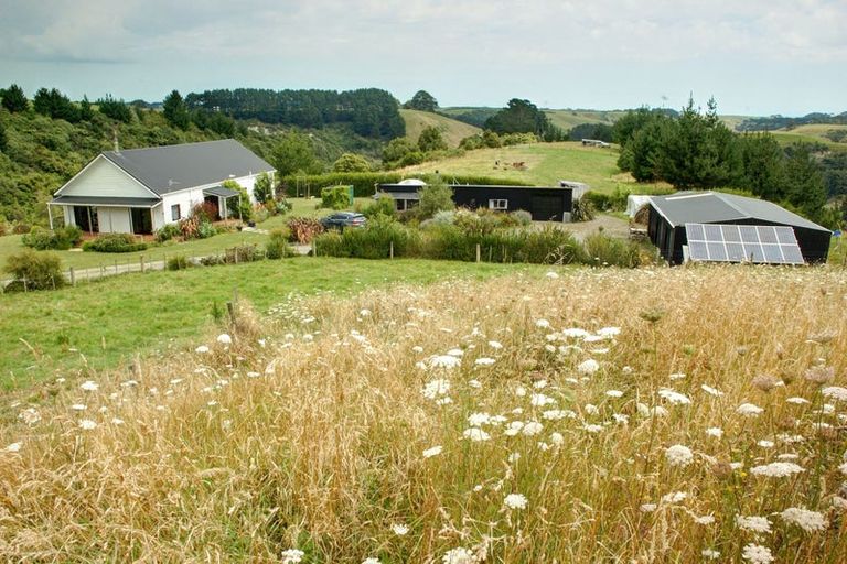 Photo of property in 172 Whakamara Road, Manutahi, Hawera, 4672