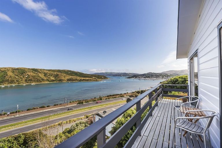 Photo of property in 20 Forth Place, Papakowhai, Porirua, 5024