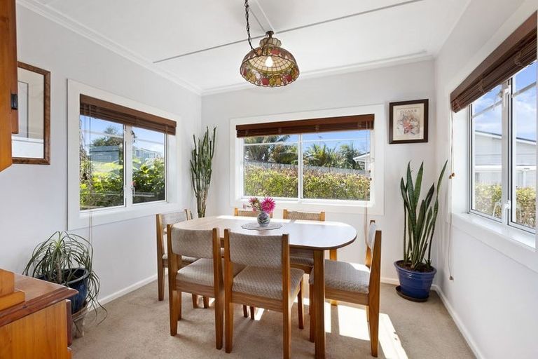 Photo of property in 11 Sea View Road, Leigh, Warkworth, 0985