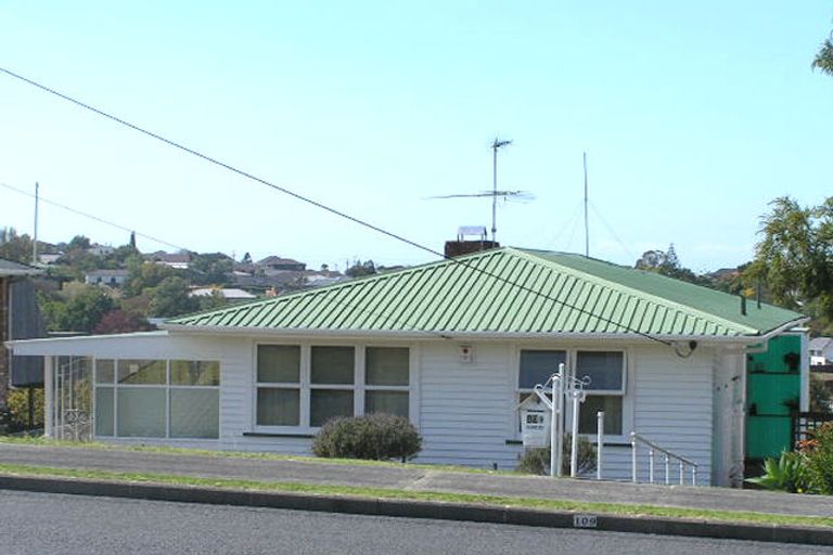 Photo of property in 109 Forrest Hill Road, Forrest Hill, Auckland, 0620