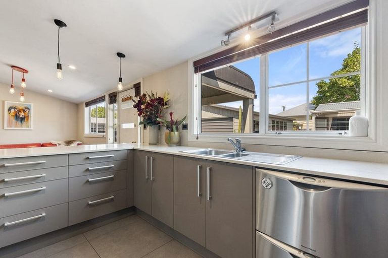 Photo of property in 40 Avalon Street, Richmond, Christchurch, 8013
