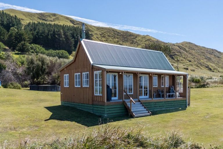 Photo of property in 212 Flat Point Road, Flat Point, Masterton, 5883