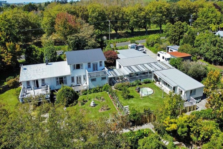 Photo of property in 1324 Egmont Road, Egmont Village, Inglewood, 4386