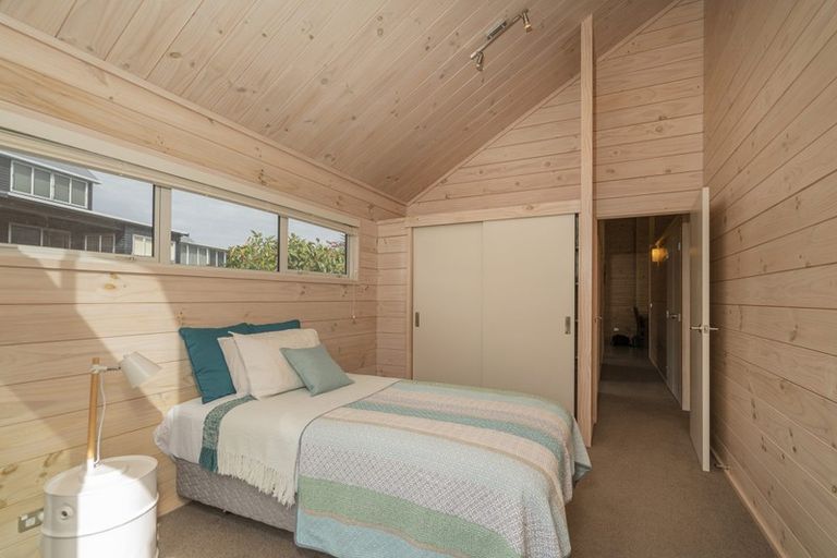 Photo of property in 102 Bond Road, Whangamata, 3620