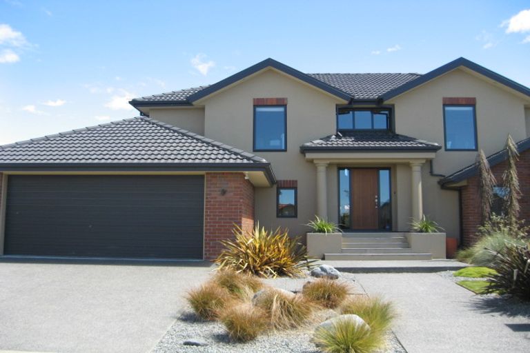 Photo of property in 8 Annaby Drive, Northwood, Christchurch, 8051