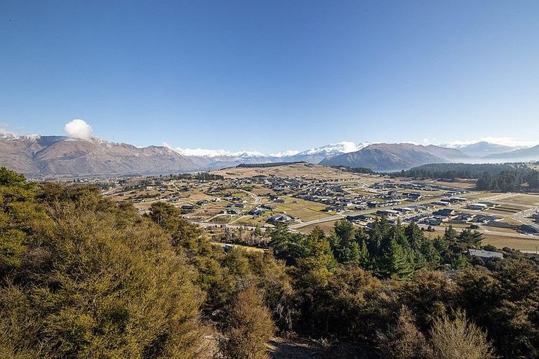 Photo of property in 739 Aubrey Road, Albert Town, Wanaka, 9305