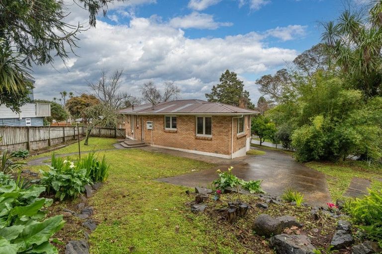 Photo of property in 20 Helena Road, Hillcrest, Hamilton, 3216