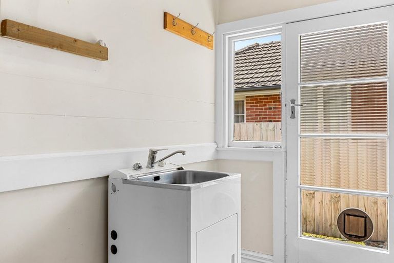 Photo of property in 3 Roslyn Avenue, Mairehau, Christchurch, 8052