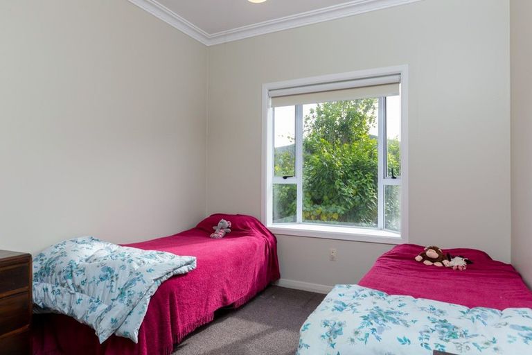 Photo of property in 1 Amelia Crescent, Waikawa, Picton, 7220