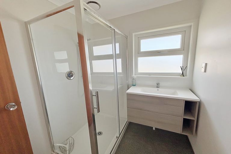 Photo of property in 1/3 Rangitoto View Road, Cockle Bay, Auckland, 2014