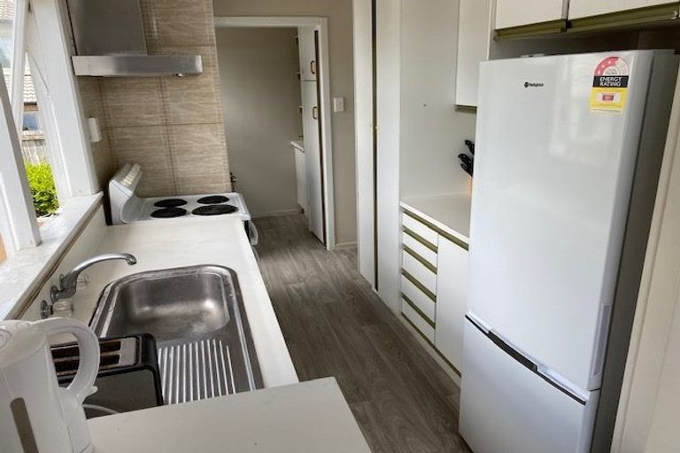 Photo of property in 23 Downing Street, Glenfield, Auckland, 0629