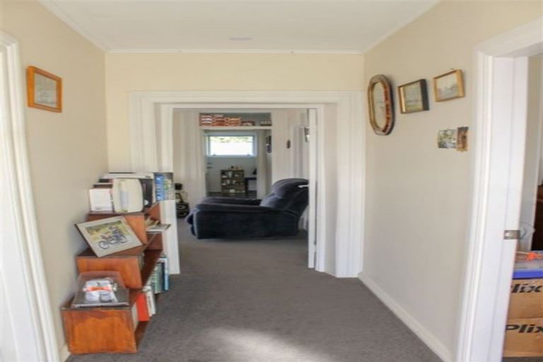 Photo of property in 19 Avenue Road, West End, Timaru, 7910