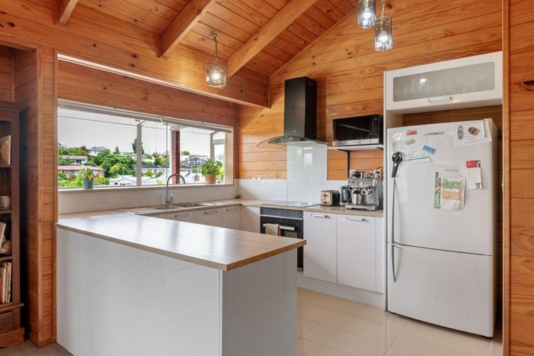 Photo of property in 24 Garthwood Road, Hillcrest, Hamilton, 3216