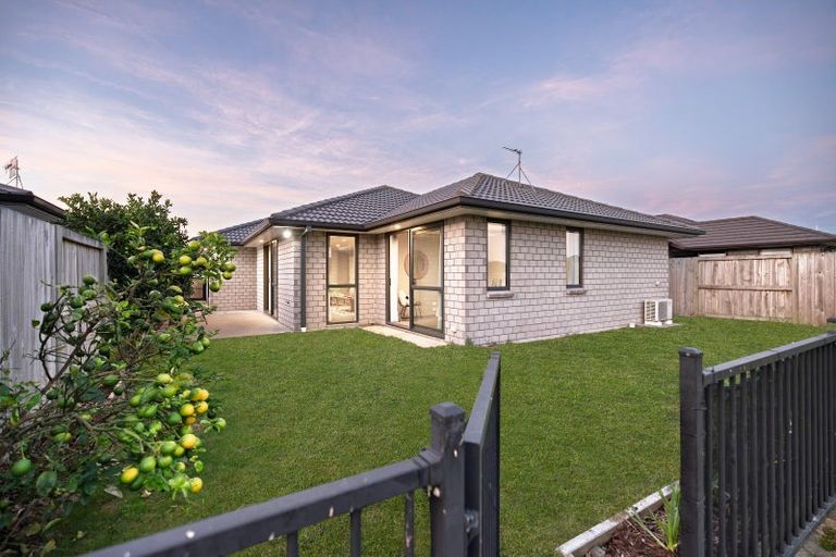 Photo of property in 44 Te Kio Crescent, Papamoa Beach, Papamoa, 3118