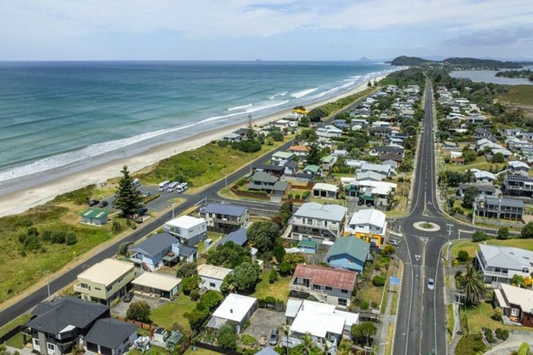 Photo of property in 207 Seaforth Road, Waihi Beach, 3611