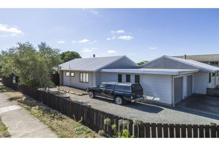 Photo of property in 2 Waimea West Road, Brightwater, 7022