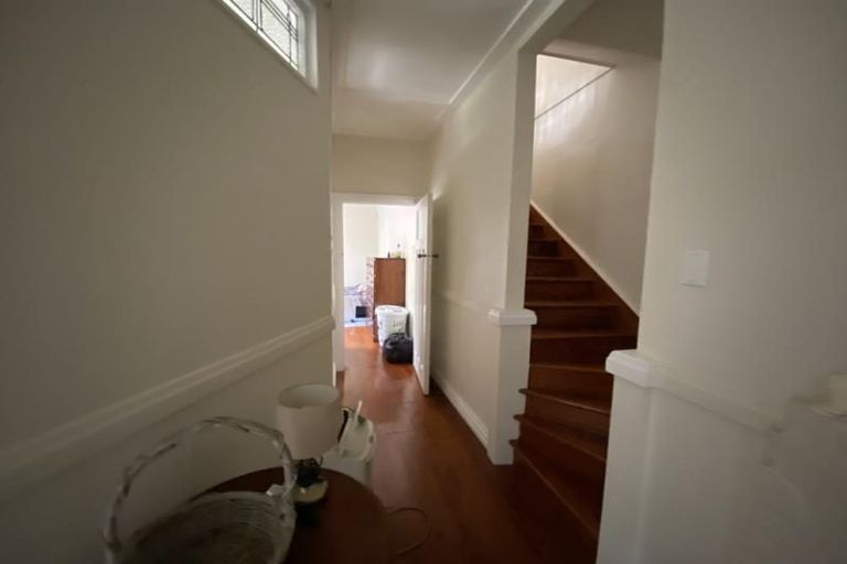 Photo of property in 40 Holloway Road, Aro Valley, Wellington, 6021