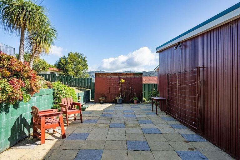 Photo of property in 20 Mountain Road, Morningside, Whangarei, 0110