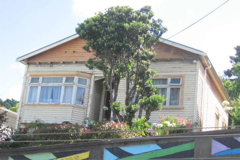 Photo of property in 126 Wallace Street, Mount Cook, Wellington, 6021