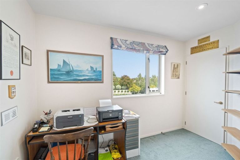 Photo of property in 2/15 Wai-iti Terrace, Burnside, Christchurch, 8053