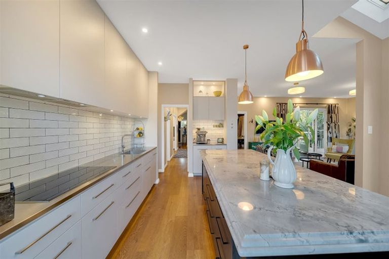 Photo of property in 100 Idris Road, Bryndwr, Christchurch, 8052