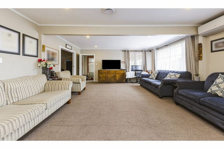 Photo of property in 12 Luke Place, Otara, Auckland, 2023