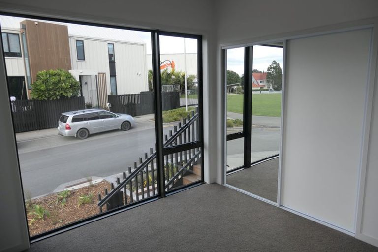 Photo of property in 8/2 Marlborough Crescent, Hobsonville, Auckland, 0616