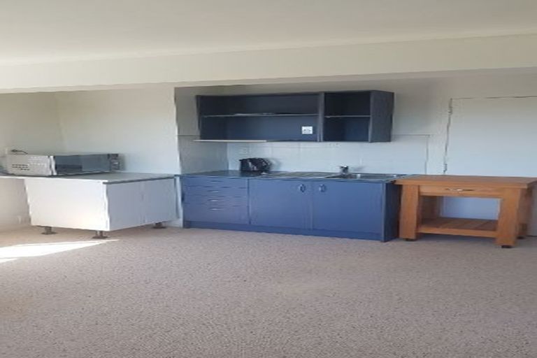 Photo of property in 986 Sandspit Road, Sandspit, Warkworth, 0982