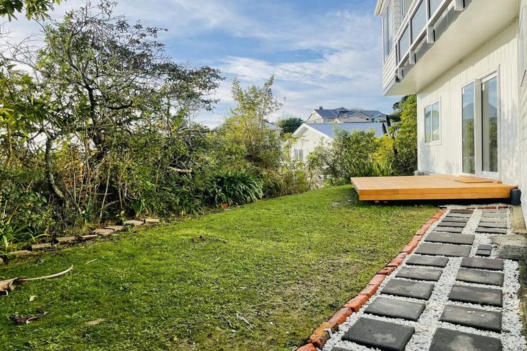 Photo of property in 11 Ridd Crescent, Karori, Wellington, 6012