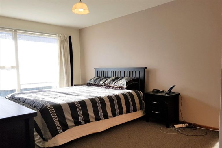 Photo of property in 2/32 Lamorna Road, Parklands, Christchurch, 8083