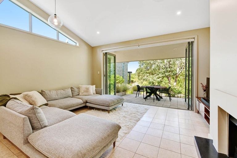 Photo of property in 8 Little Compton Mews, Snells Beach, 0920