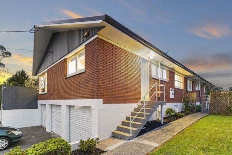 Photo of property in 1/29 Mahara Avenue, Birkenhead, Auckland, 0626