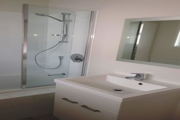 Photo of property in 20 Stanaway Street, Hillcrest, Auckland, 0627