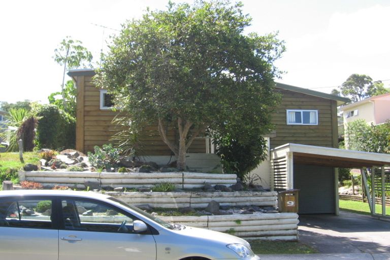 Photo of property in 1/11 Montana Avenue, Murrays Bay, Auckland, 0630