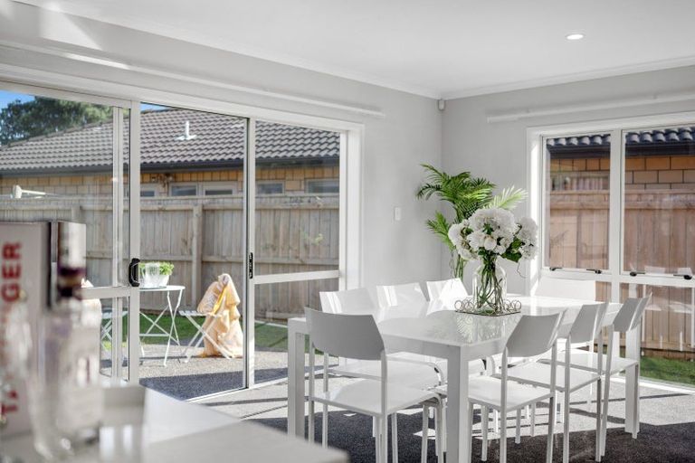 Photo of property in 6 Shrule Place, East Tamaki, Auckland, 2013