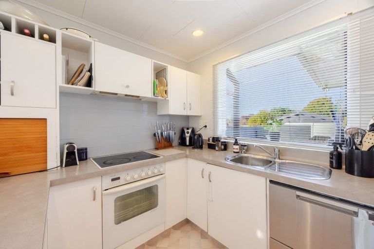 Photo of property in 8 Jull Crescent, Waipukurau, 4200