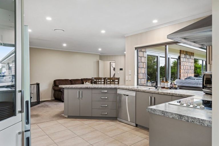 Photo of property in 37 Tawera Road, Mangatainoka, Pahiatua, 4982