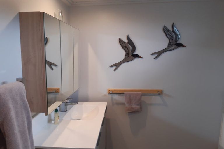 Photo of property in 10 Alexander Road, Raumati Beach, Paraparaumu, 5032