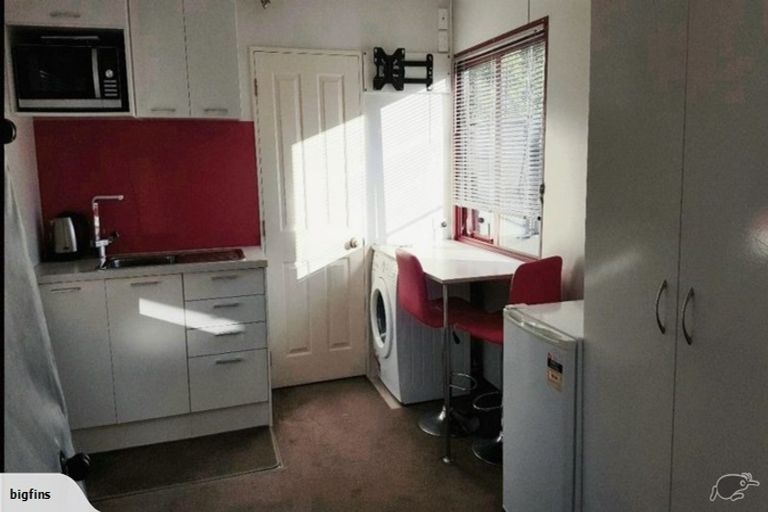 Photo of property in 76 Blue Gum Place, New Brighton, Christchurch, 8083