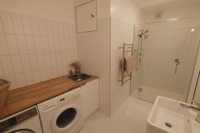 Photo of property in 3 Manley Terrace, Newtown, Wellington, 6021