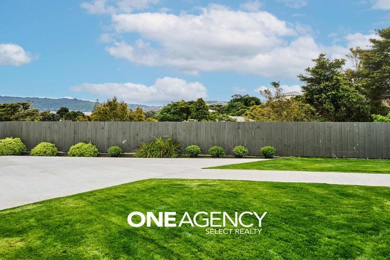 Photo of property in 49c Rose Street, Ranui, Porirua, 5024