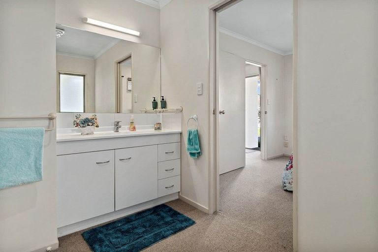 Photo of property in Orange Grove Village, 38/22 Pyes Pa Road, Pyes Pa, Tauranga, 3112