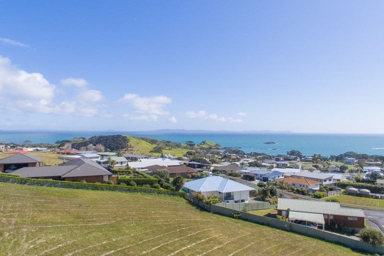 Photo of property in 6 Midgard Road, Coopers Beach, 0420