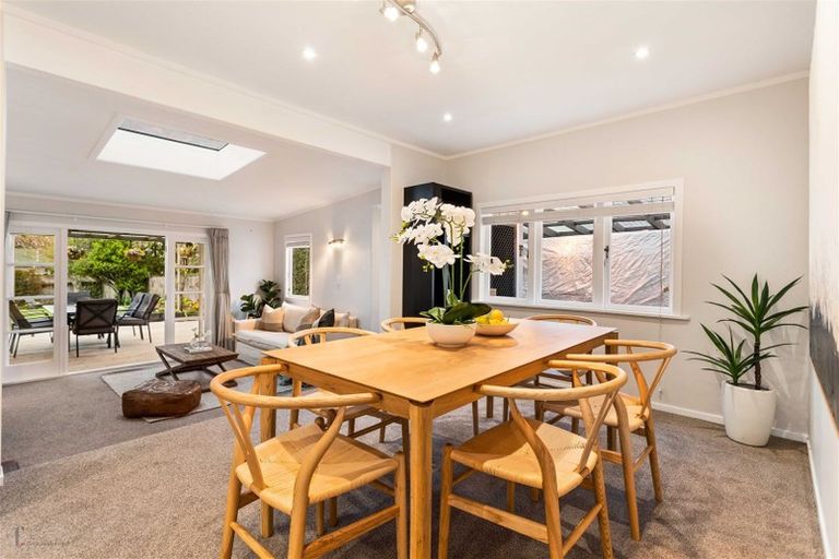 Photo of property in 74 Ferry Parade, Herald Island, Auckland, 0618