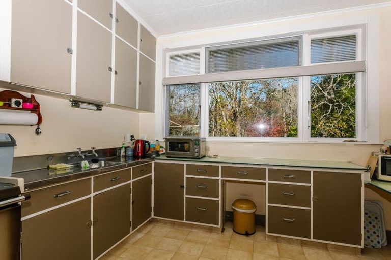 Photo of property in 36 Riverdale Road, Dannevirke, 4930