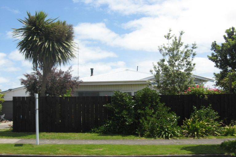 Photo of property in 217 Finlayson Avenue, Clendon Park, Auckland, 2103