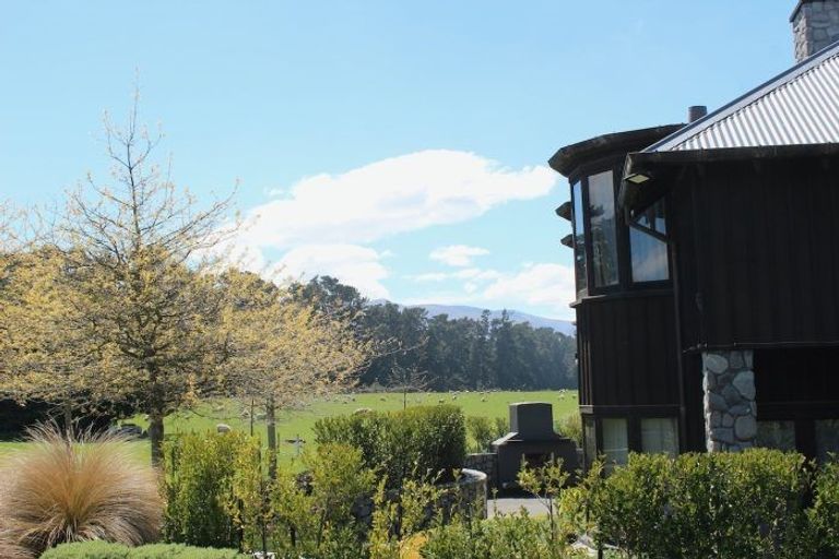 Photo of property in 623 Coleridge Road, Windwhistle, Hororata, 7572