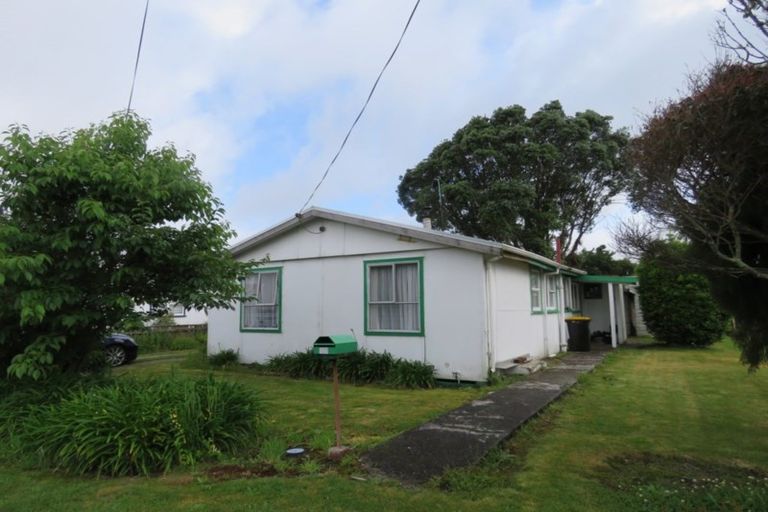 Photo of property in 13 Coates Street, Westport, 7825