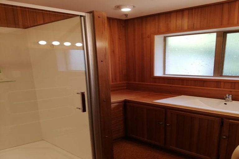 Photo of property in 2/92 Sartors Avenue, Browns Bay, Auckland, 0630